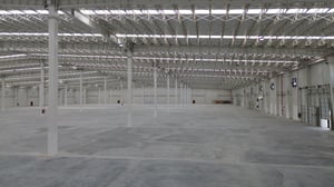 Periferico Building- Naves en Renta